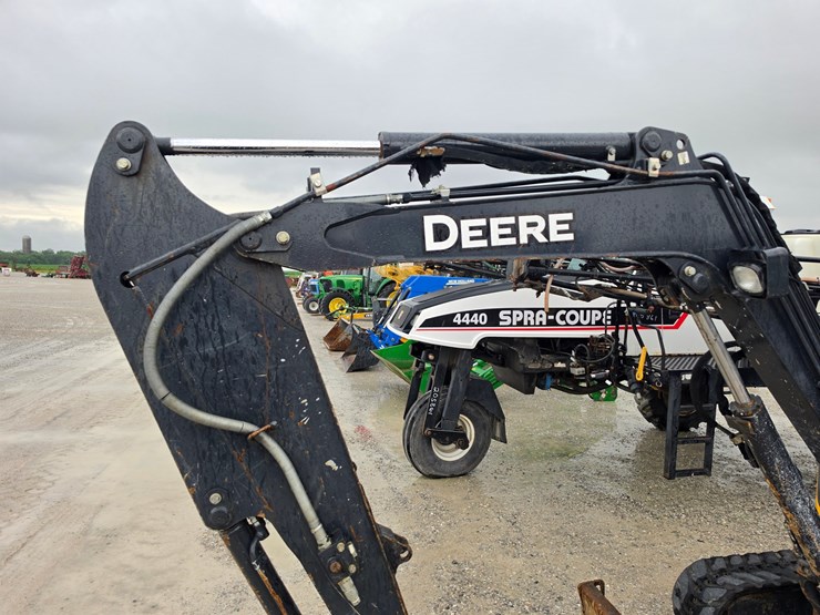 2020-deere-35g-image-2