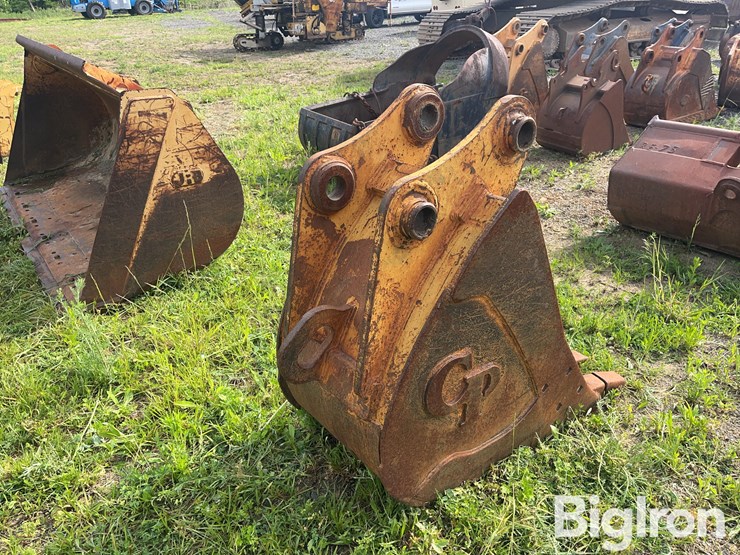 c&p-def-24”-excavator-bucket-image-5