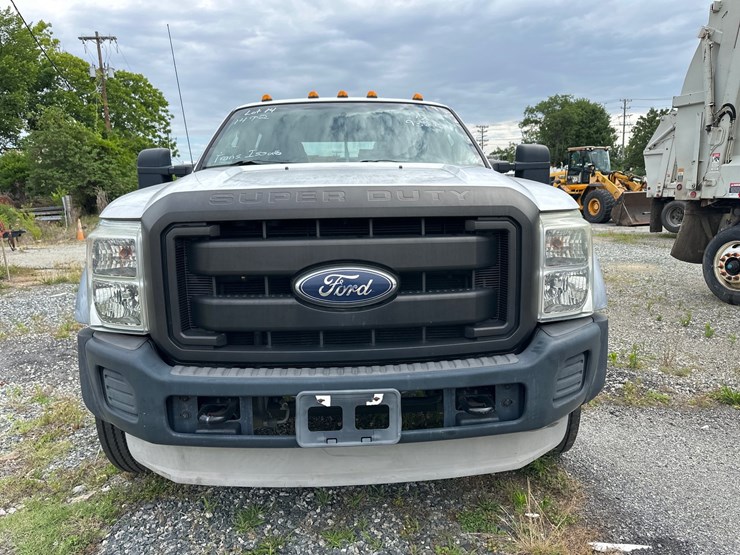 2012-ford-f450-image-3