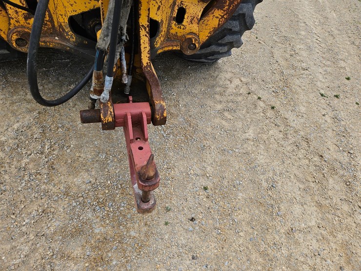 deere-410d-image-17