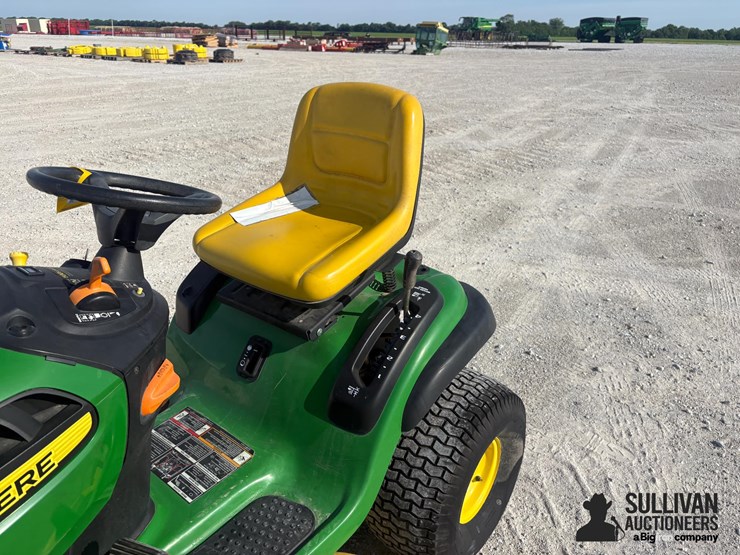 john-deere-d140-image-10