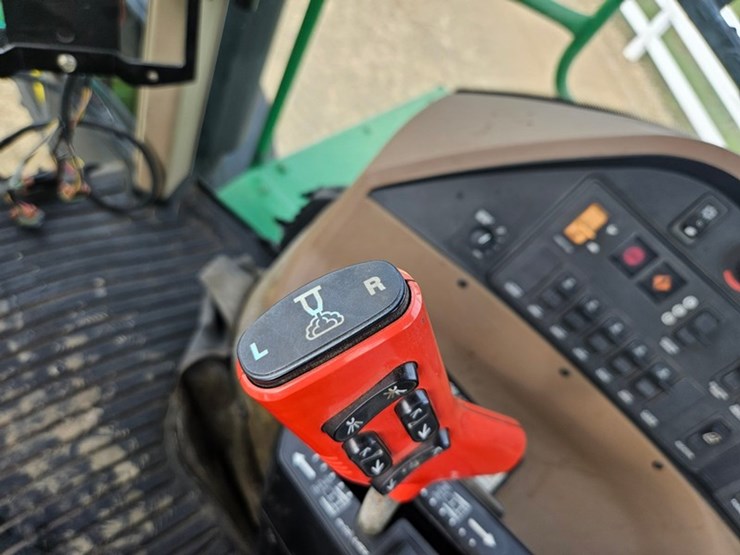 john-deere-4700-image-76