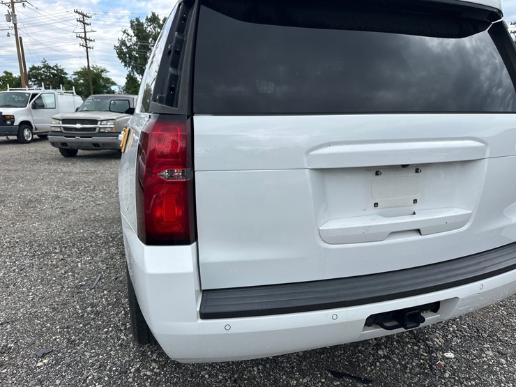 2018-chevrolet-tahoe-image-23