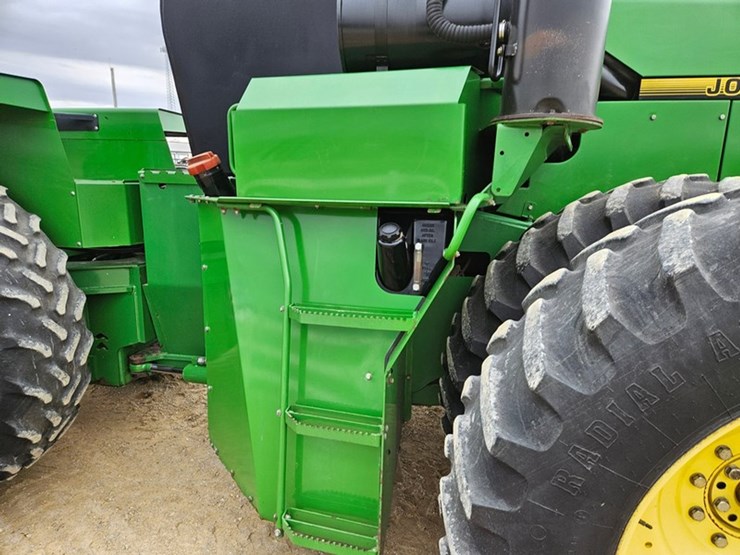 john-deere-8570-image-17