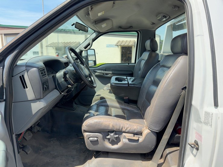 2002-ford-f450-xl-image-21