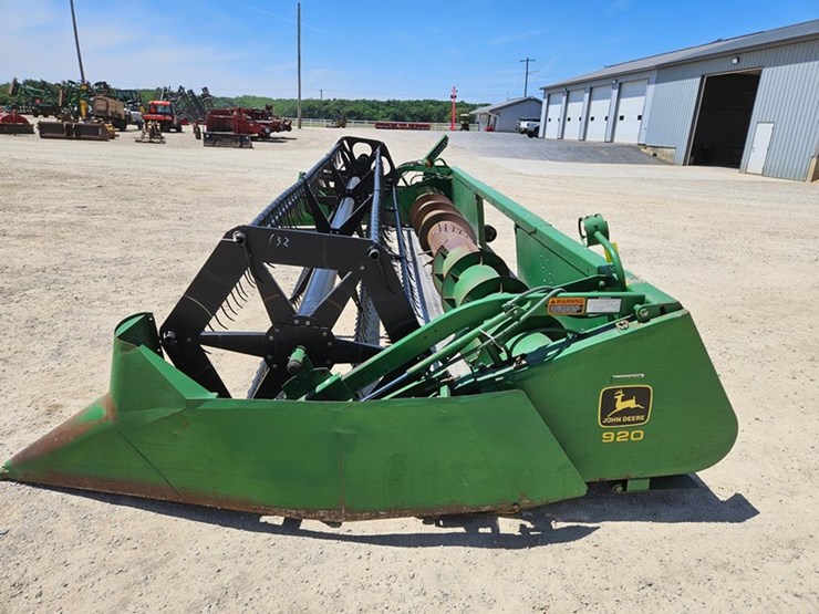 john-deere-920-image-2