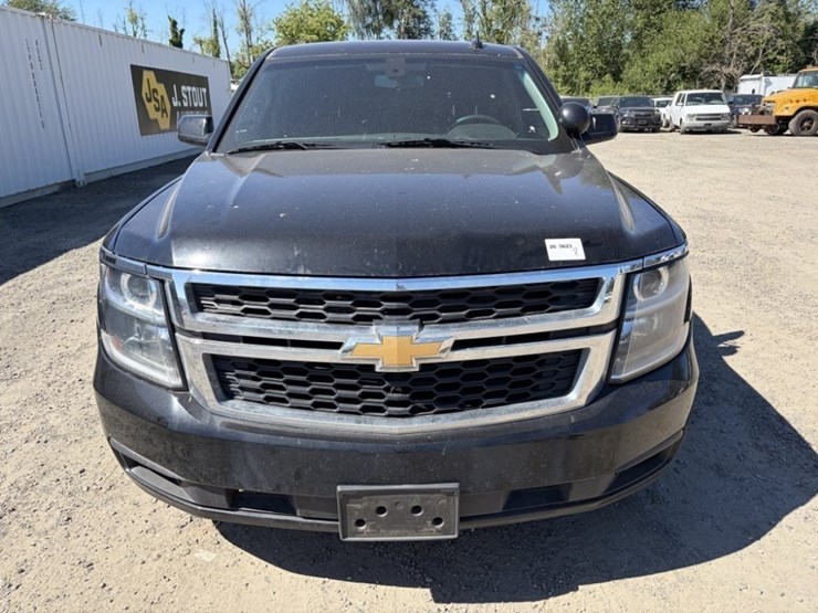 2018-chevrolet-tahoe-image-8