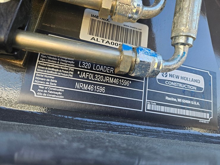 new-holland-l320-image-37