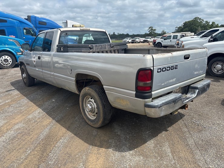 2001-dodge-ram-2500-image-4
