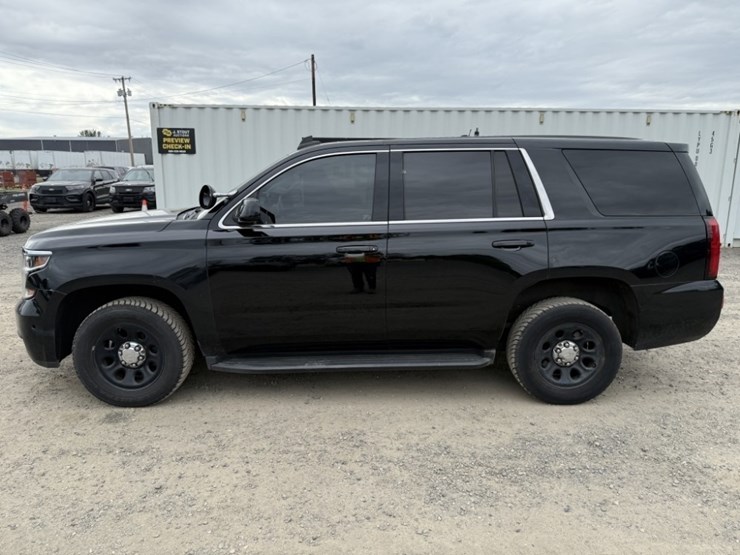 2019-chevrolet-tahoe-image-7