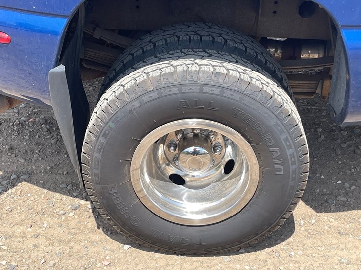 2004-chevrolet-silverado-3500-image-11