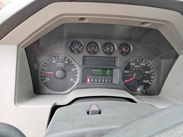 2008-ford-f550-image-41