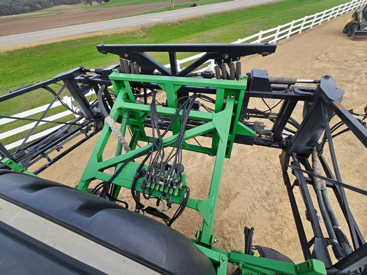 john-deere-4700-image-47