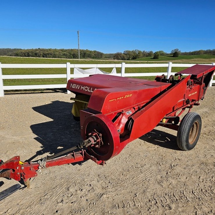 NEW HOLLAND 268