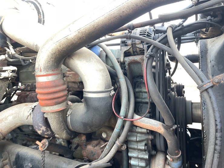 #1332-•-1990-freightliner-dump-truck-(has-mn-title)-image-24
