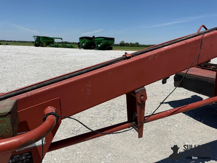 hesston-1340-image-14
