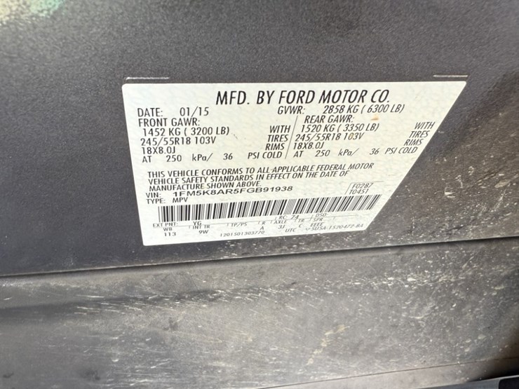 2015-ford-explorer-image-10