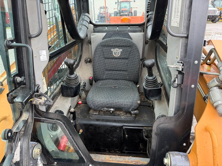 2020-case-sr210b-image-5