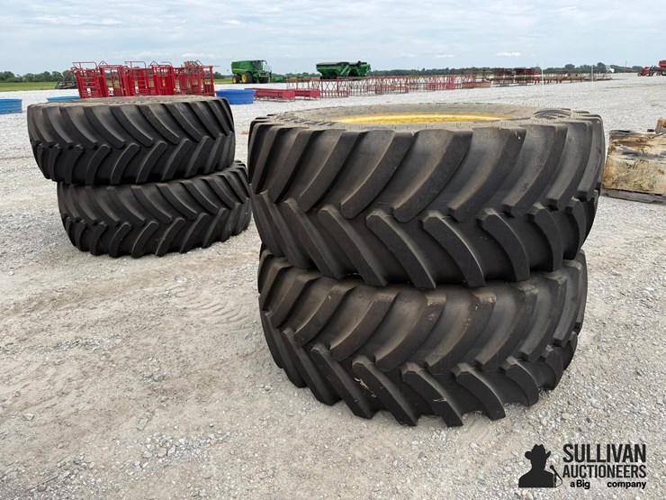 john-deere-12-image-2