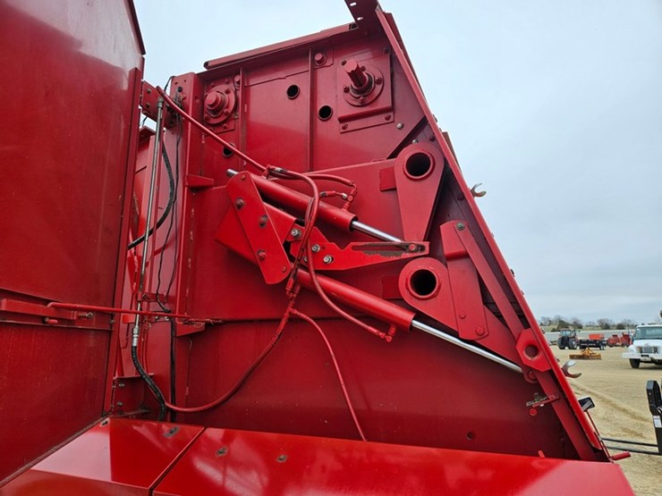 case-ih-8450-image-14