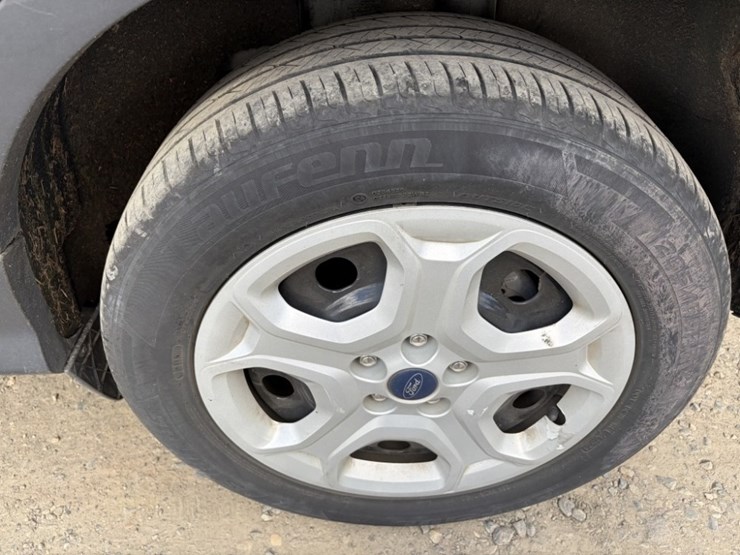 2015-ford-escape-image-16