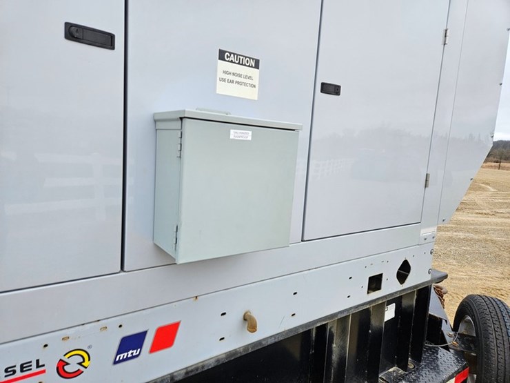 #5177-•-tramont-100-kw-towable-generator-image-25
