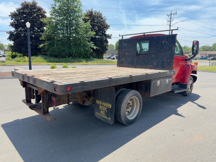 2003-gmc-c4500-s/a-flatbed-truck-image-5
