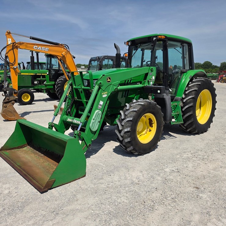 2013 JOHN DEERE 6125M