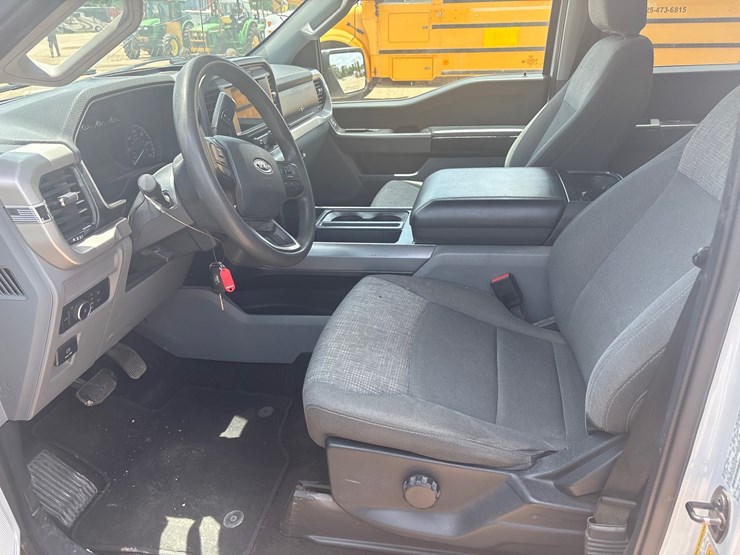 2021-ford-f150-xl-image-6