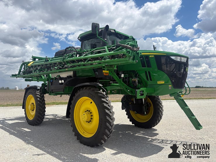 2024-john-deere-412r-image-3