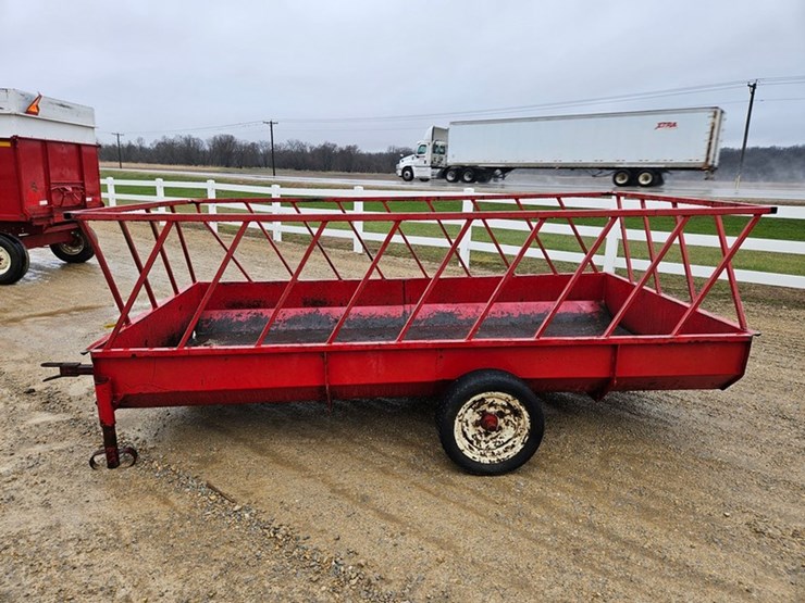 #5118-•-schuete-single-axle-bale-feeder-wagon-image-2