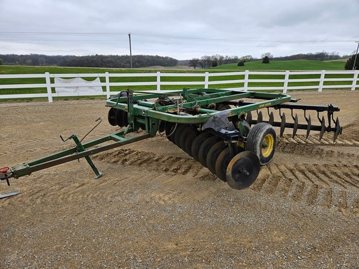 john-deere-215-image-1