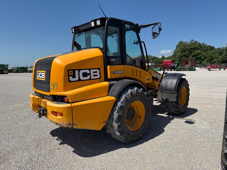 jcb-tm320-image-18