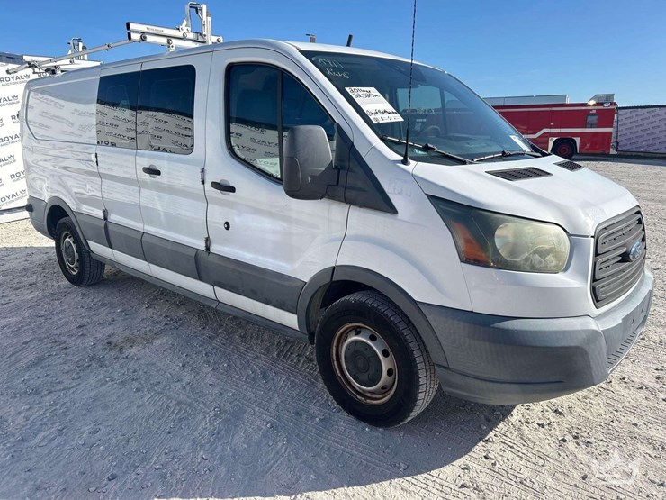 2016-ford-transit-image-2