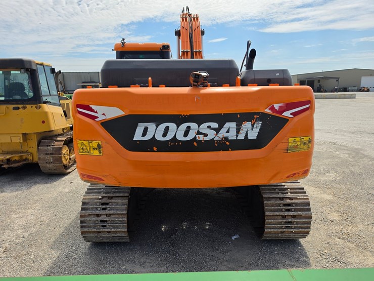 2022-doosan-dx225-lc-image-8