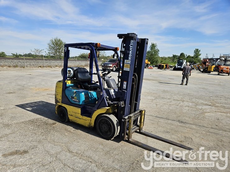komatsu-fg25st-12-image-6