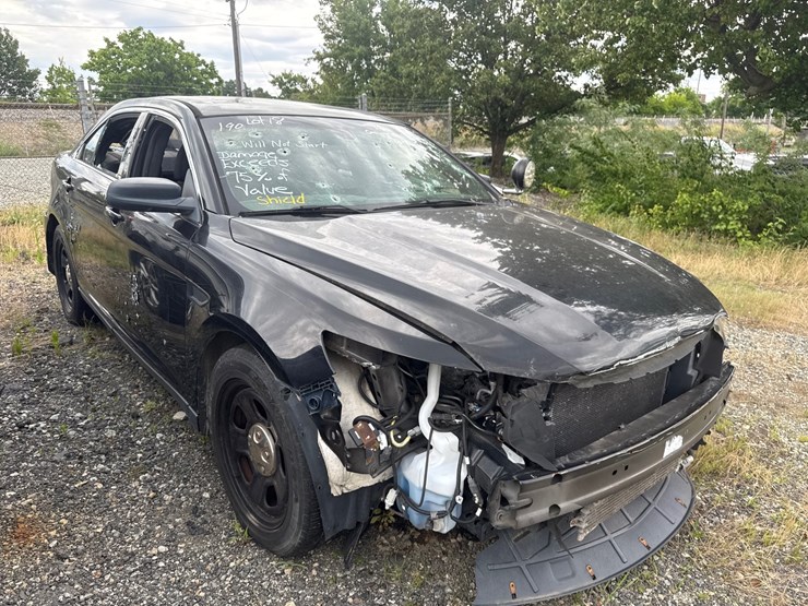 #18-•-2014-ford-interceptor-image-33