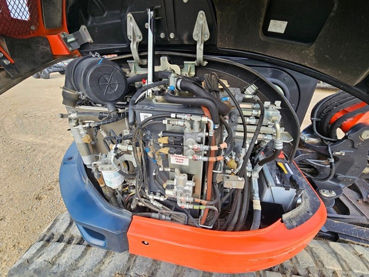2020-kubota-u55-image-25