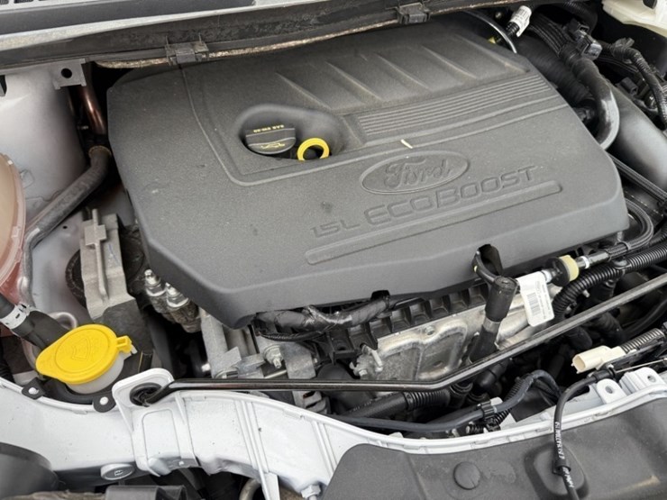 2017-ford-escape-se-image-11