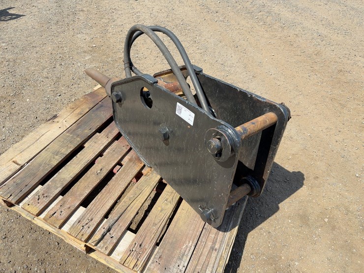 npk-hydraulic-breaker-hammer-image-2