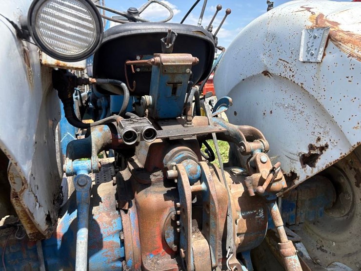 ford-5000-image-15