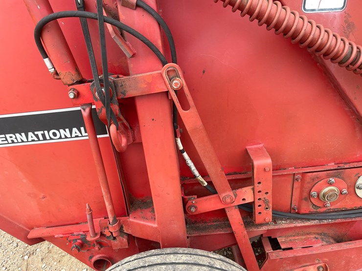 case-ih-8440-image-8