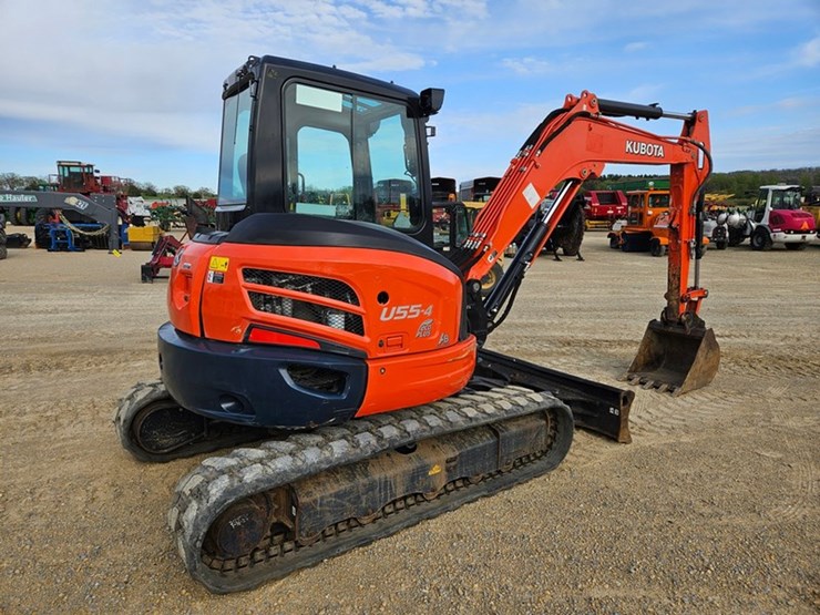 2020-kubota-u55-image-5