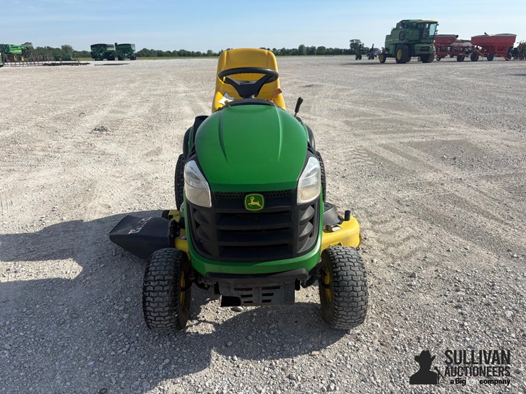 john-deere-d140-image-2