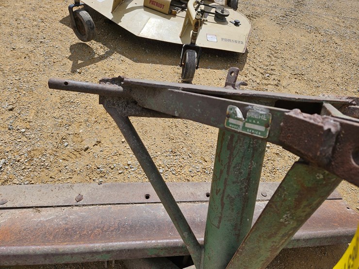 john-deere-80-image-25