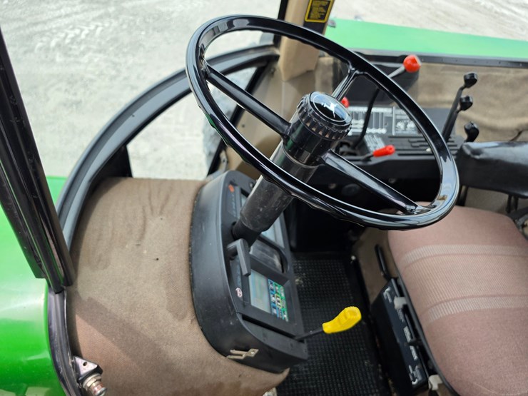 1990-john-deere-4055-image-16