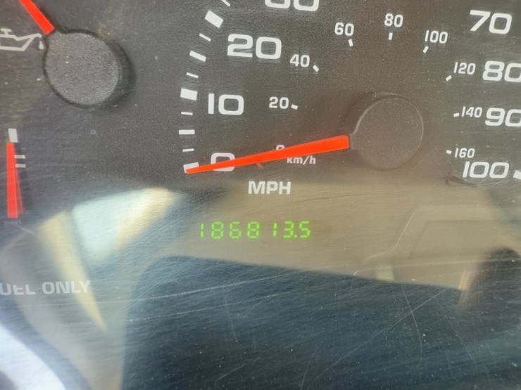 2002-ford-f450-xl-image-24