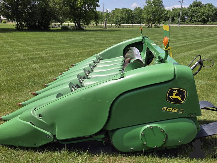 2011-john-deere-608c-image-8