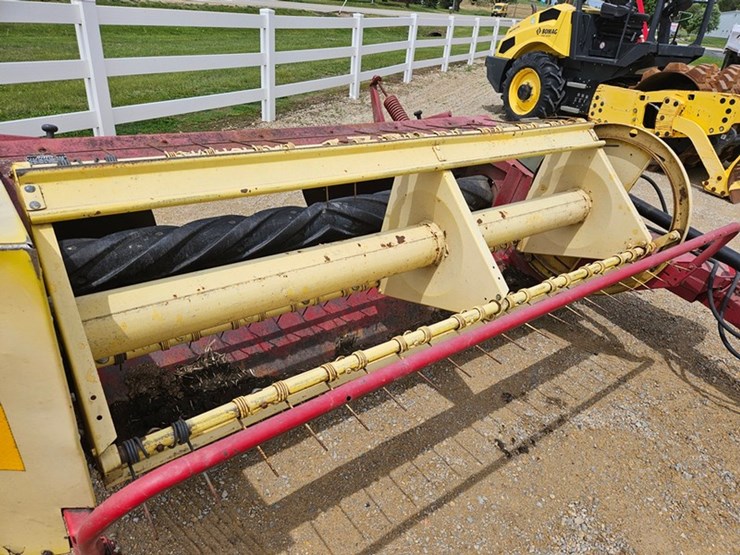 new-holland-472-image-12