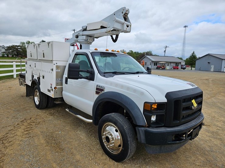 2008-ford-f550-image-7